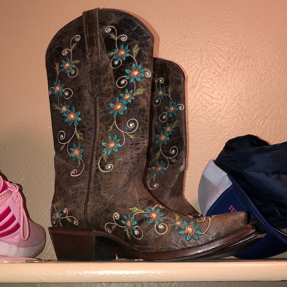 Women’s boots !!